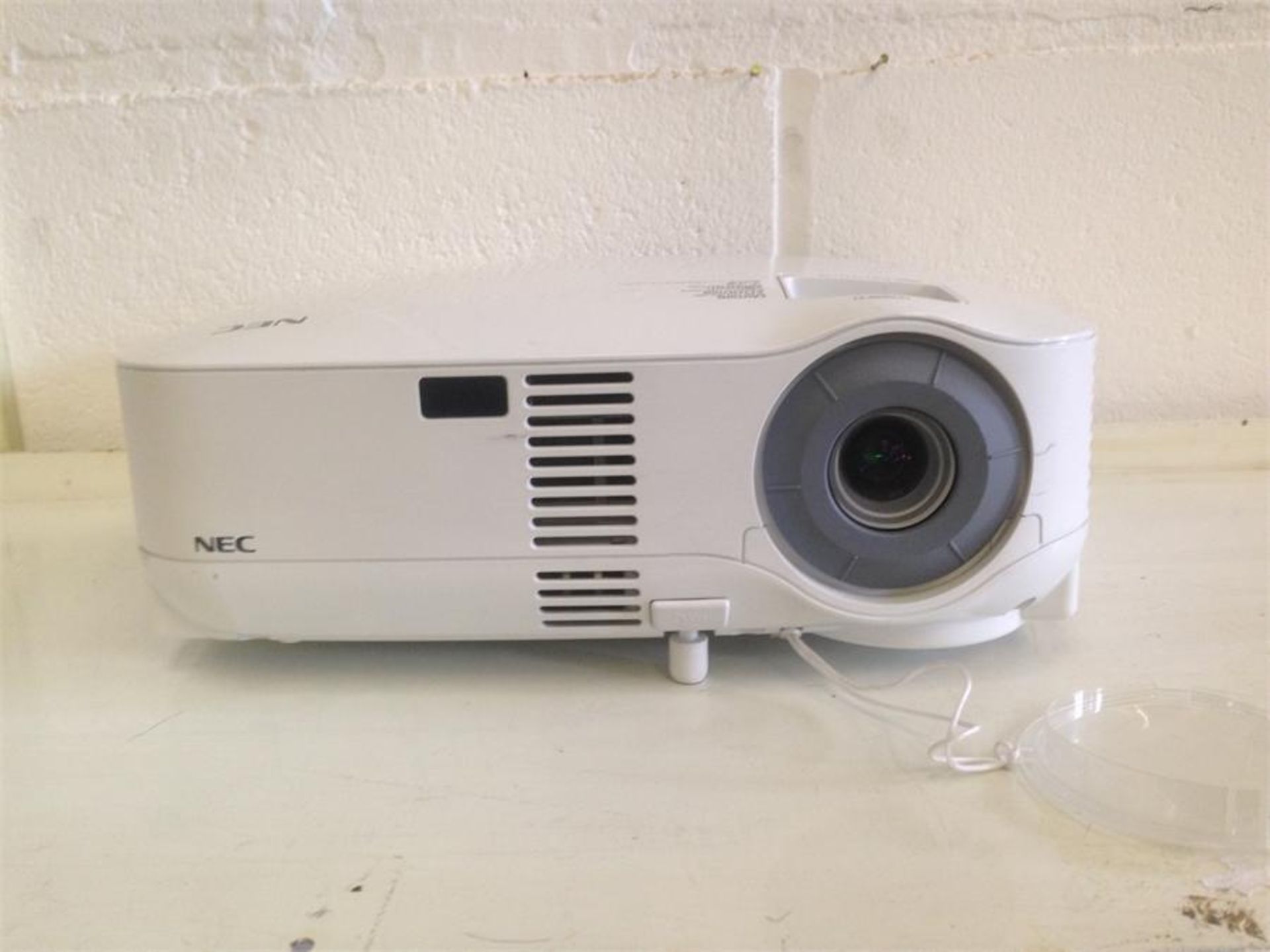 CDD0265 Nec VT58 Projector With Power Cord