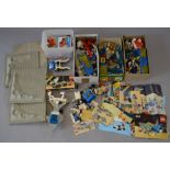 Quantity of Lego space pieces with instructions, includes: 920; 6822; 6970; 6842; etc. VG.