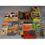 Mixed lot. Includes Vulcan child's sewing machine, Meccano & model railway items.