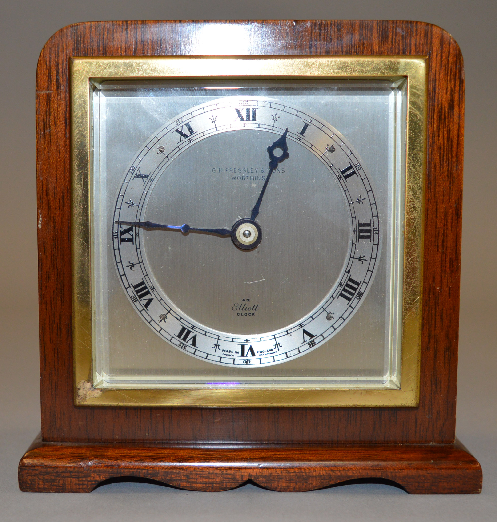 G. H. Pressley & Sons Worthing Elliott bracket clock.