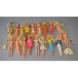 18 x first type Hasbro Sindy dolls, includes: Superstar; Super Cool, etc.