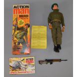 Palitoy Action Man #34052 Soldier with gripping hands. complete with green beret and rifle.