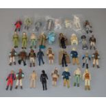 Thirty four loose Star Wars figures missing weapons and accessories however otherwise mostly appear