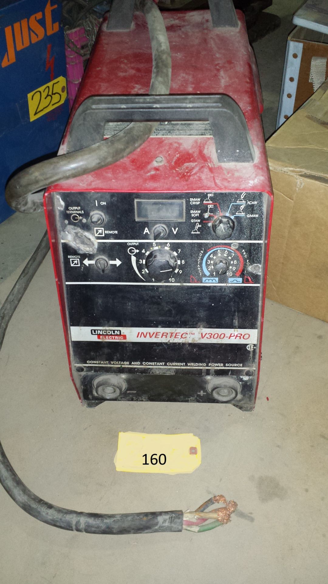 Lincoln Electric Inventec V-300 -Pro Welding Machine