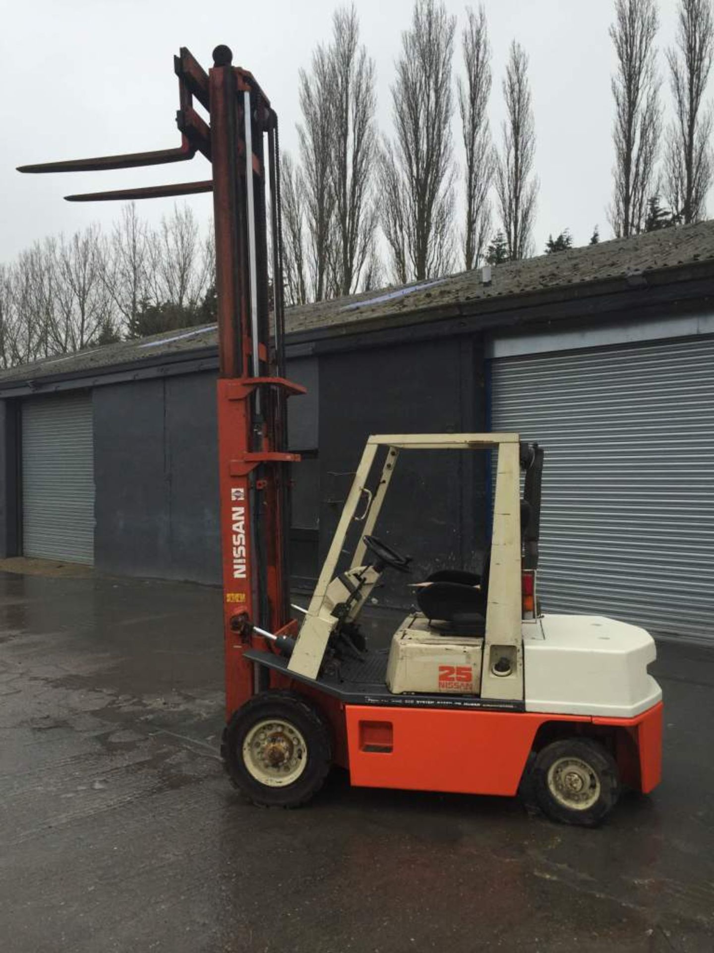 Nissan Diesel 2.5tonne forklift