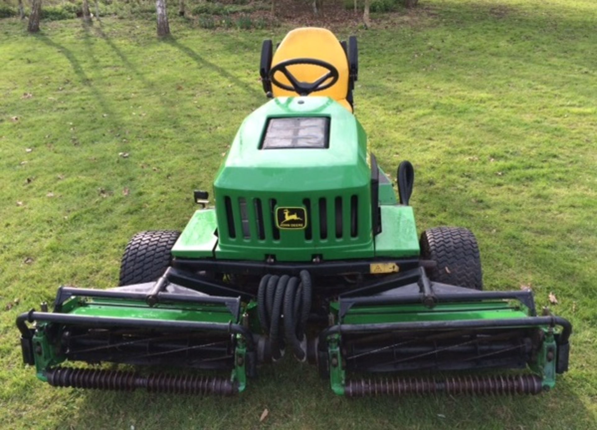 John Deere 2653A triple cylinder mower. - Image 4 of 8