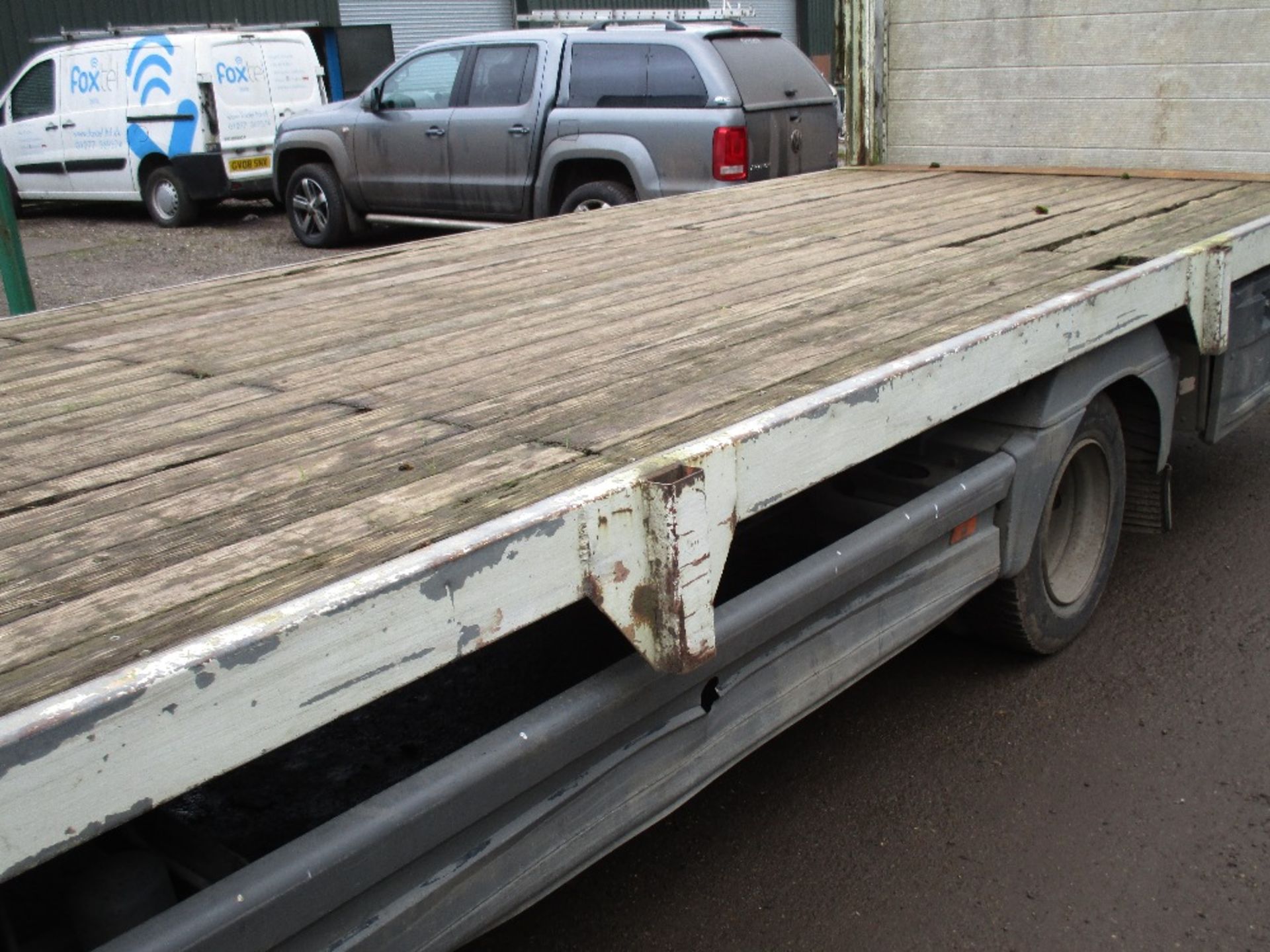 Mercedes 7.5tonne flat bed lorry with tail lift 25ft body - Image 3 of 17