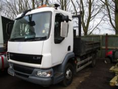 DAF 7.5 tonne tipper lorry reg:FN56 EBO