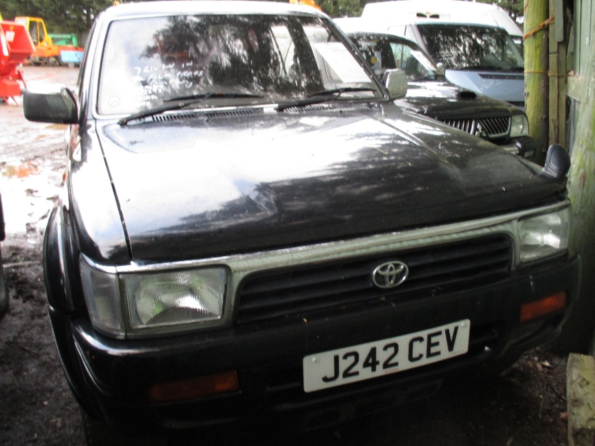 TOYOTA SURF 4WD CAR AUTO BLACK REG:J242 CEV - Image 7 of 9