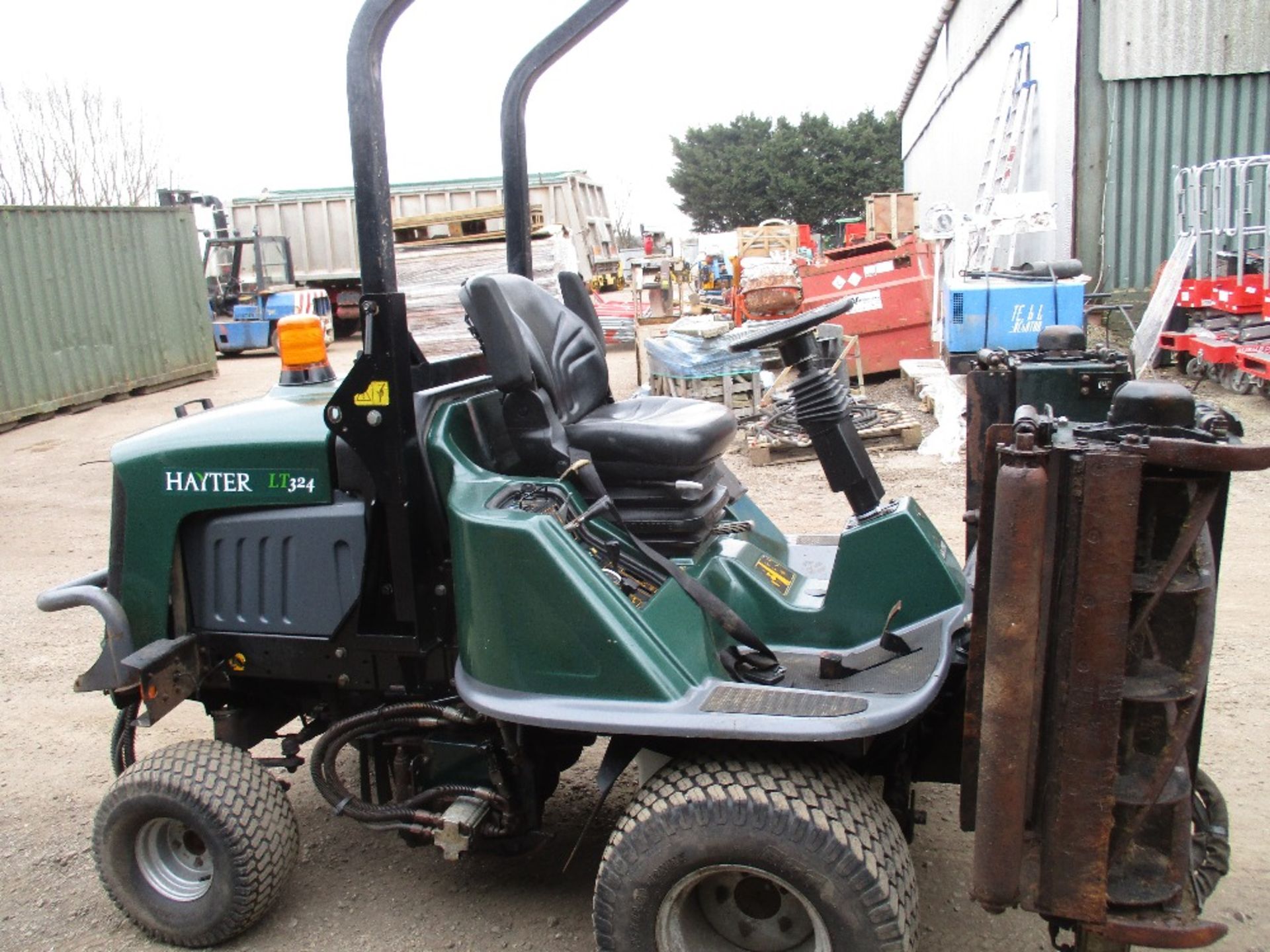 Hayter LT324 triple ride on mower - Image 4 of 7