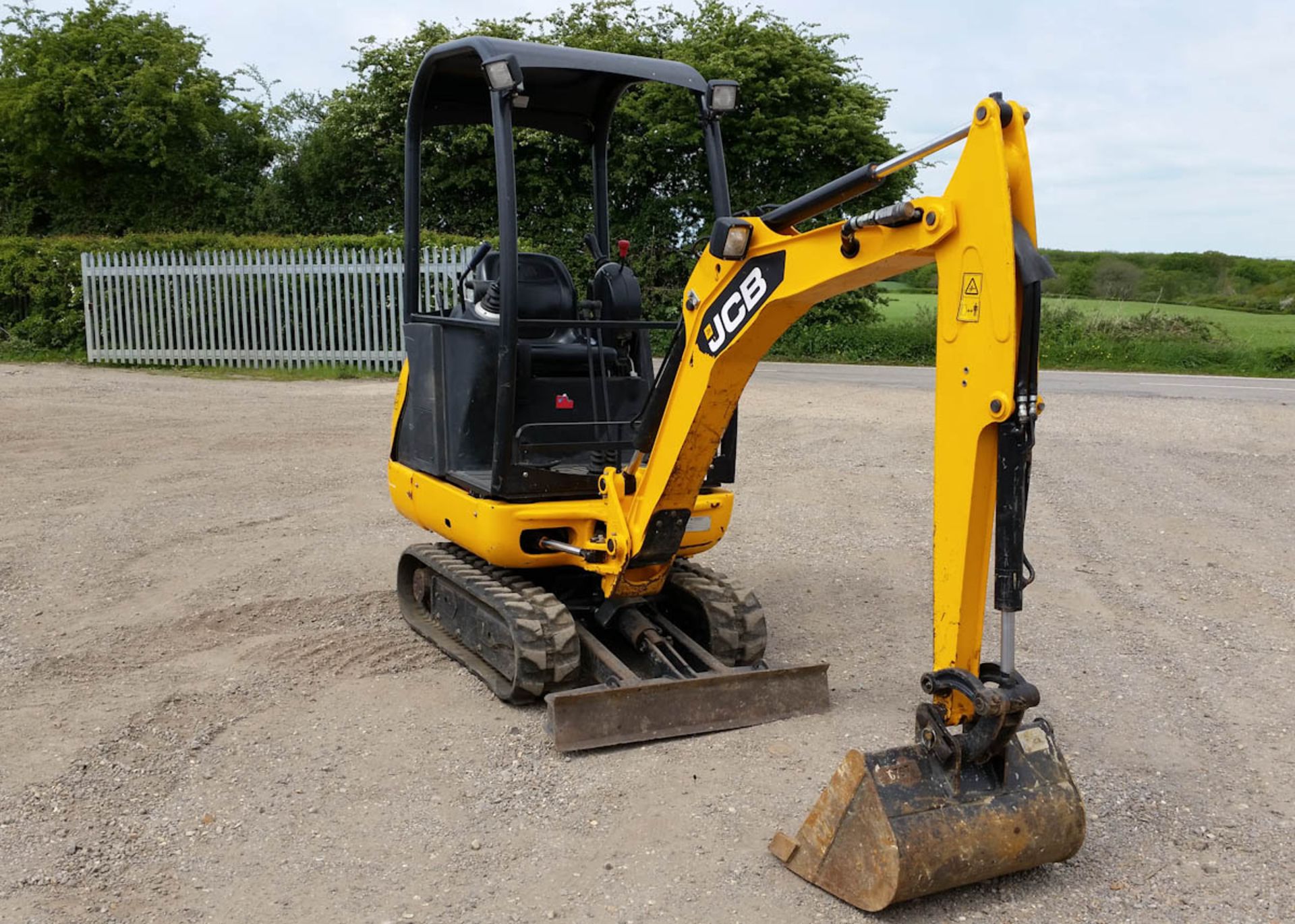 JCB 801-4 mini digger, year 2013 build - Image 4 of 8