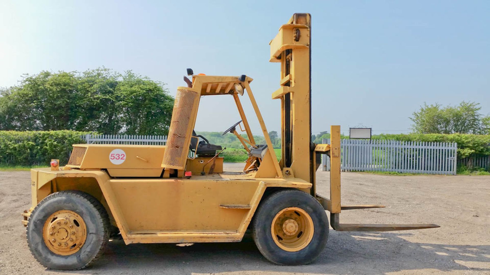 Caterpillar V330 15 tonne rated forklift - Image 5 of 13