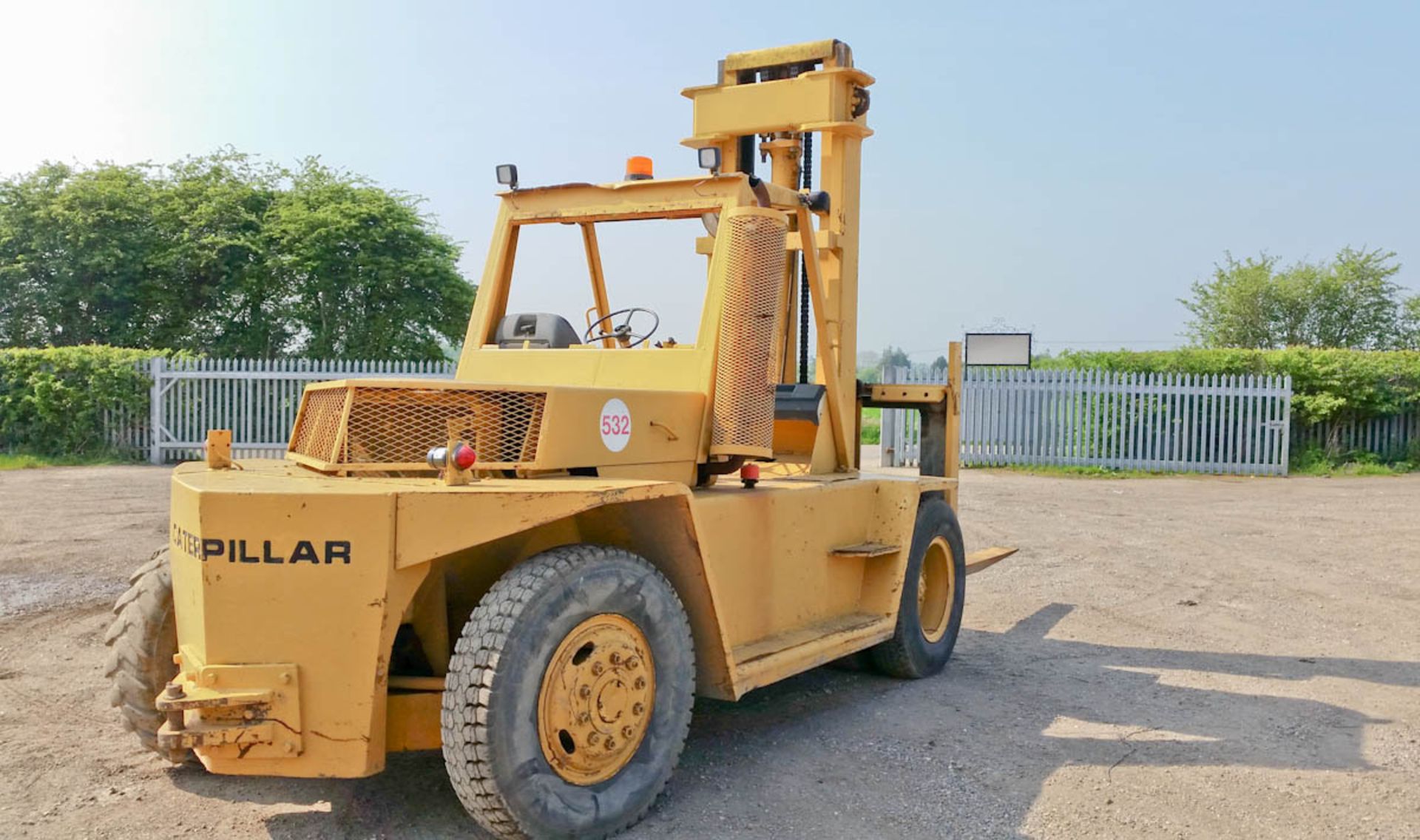 Caterpillar V330 15 tonne rated forklift - Image 6 of 13