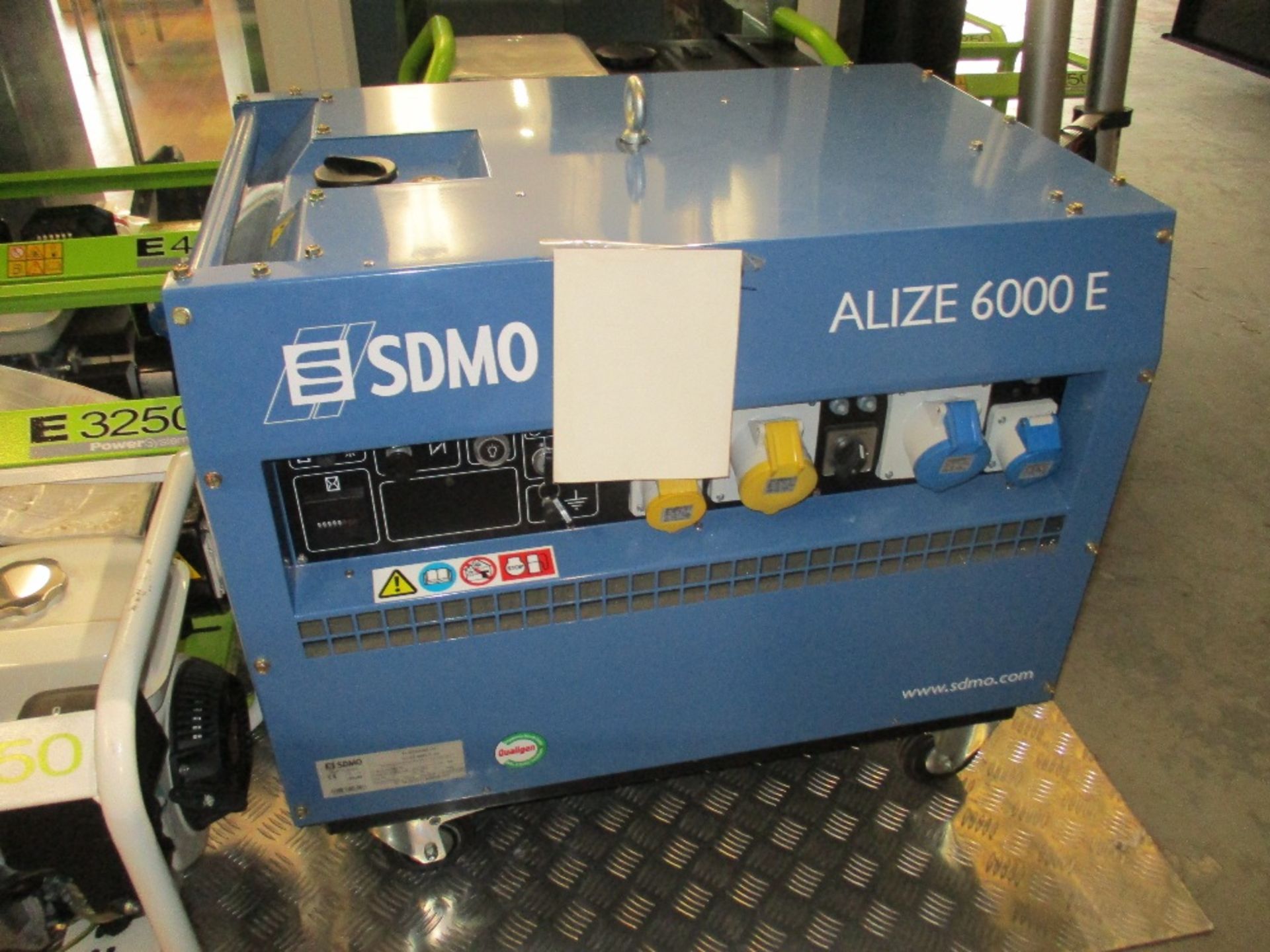 SDMO Alize 6000 silenced generator