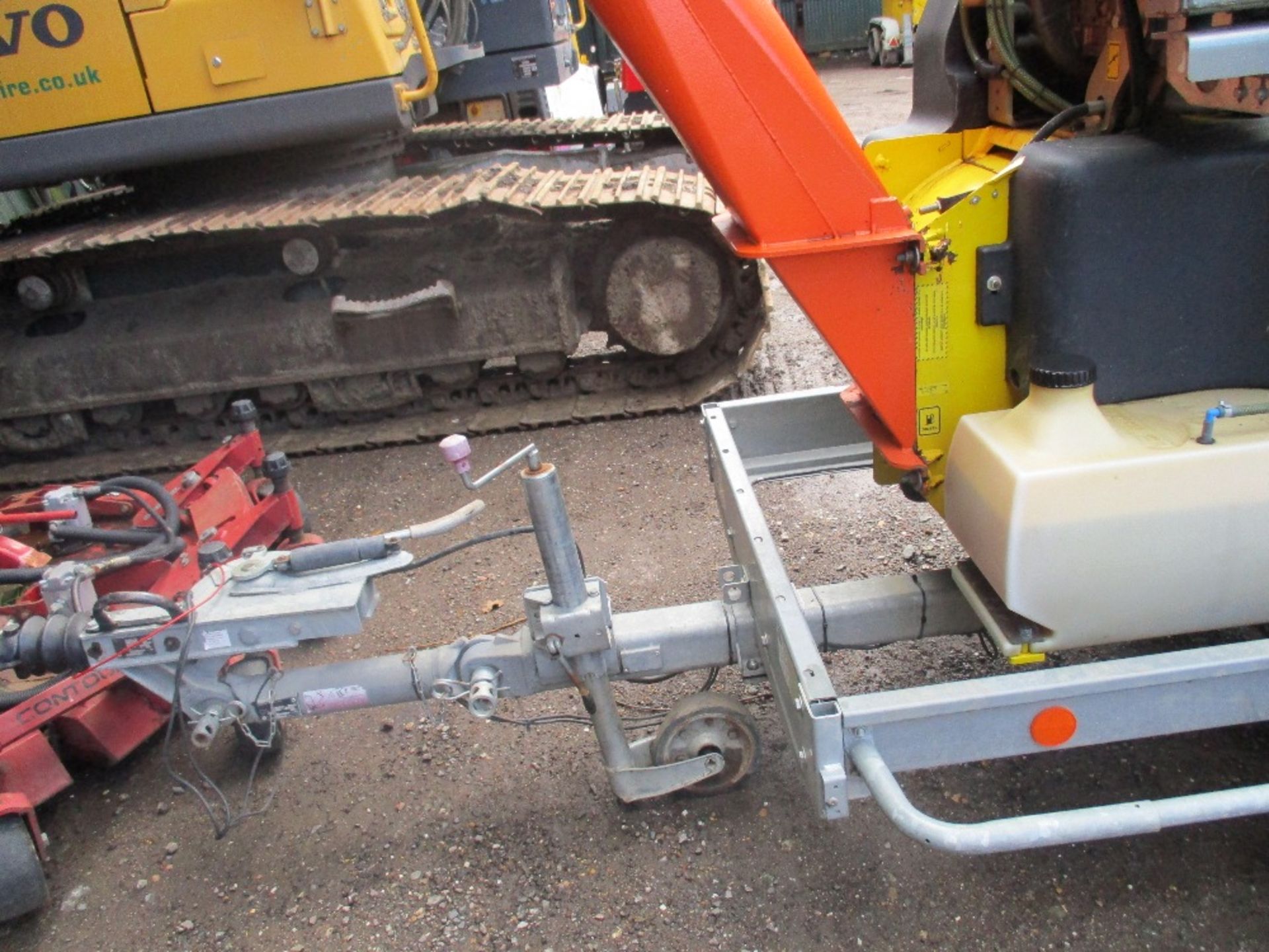 YANMAR ENGINED SUPER PREMIUM 30DR TOWED SHREDDER YR2011 - Image 2 of 10