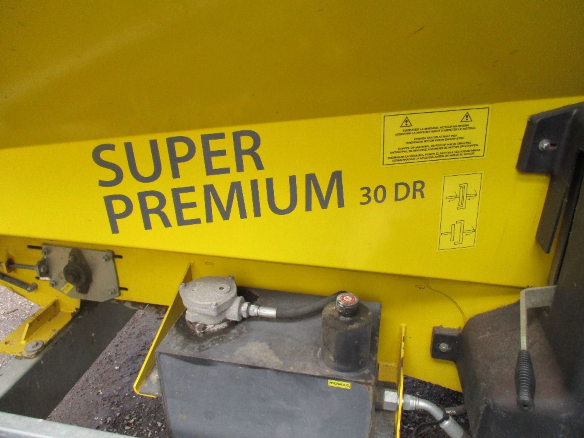 YANMAR ENGINED SUPER PREMIUM 30DR TOWED SHREDDER YR2011 - Image 8 of 10