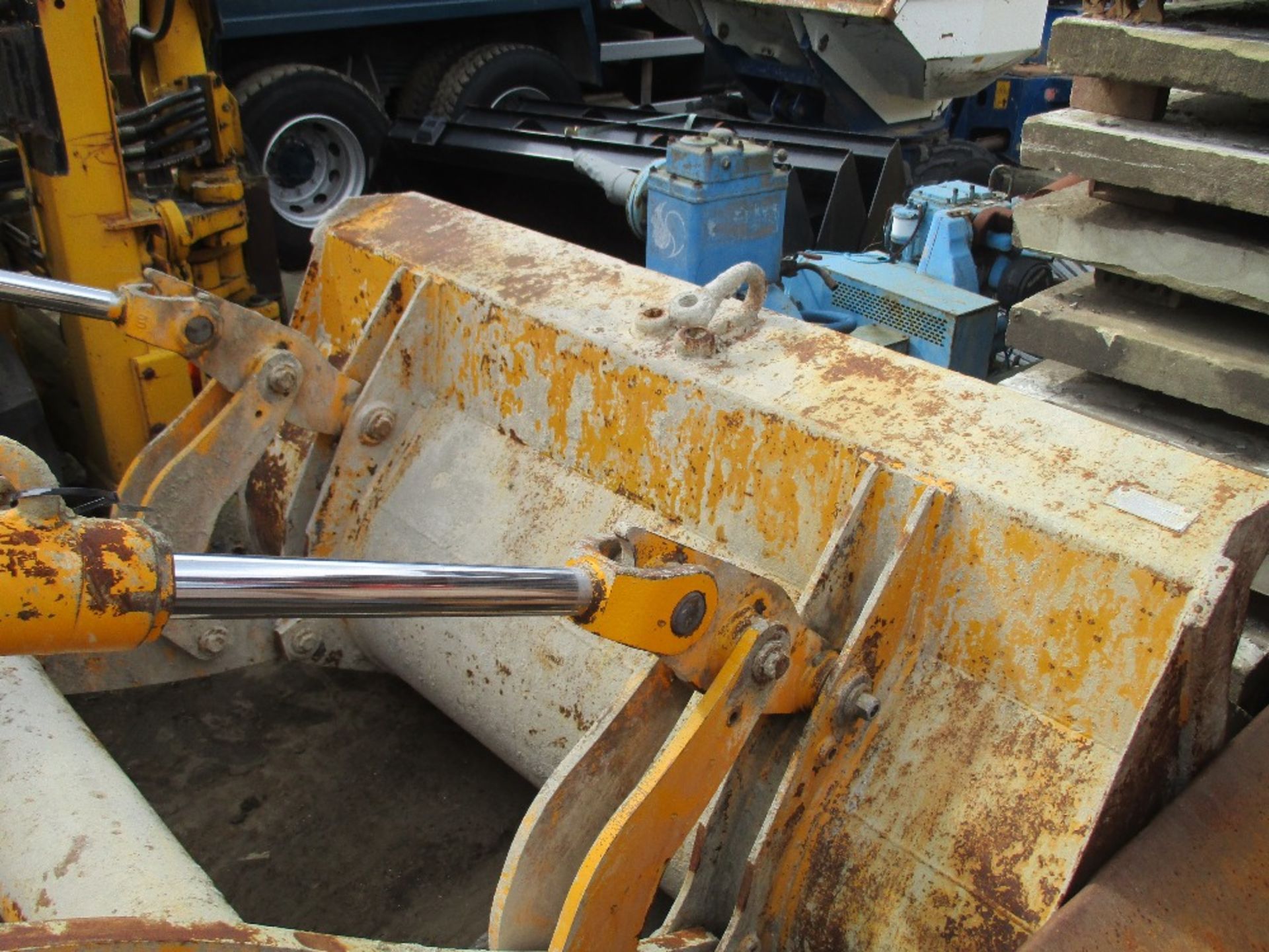 JCB 411HT LOADING SHOVEL WITH HIGH TIP ARMS - Image 7 of 10