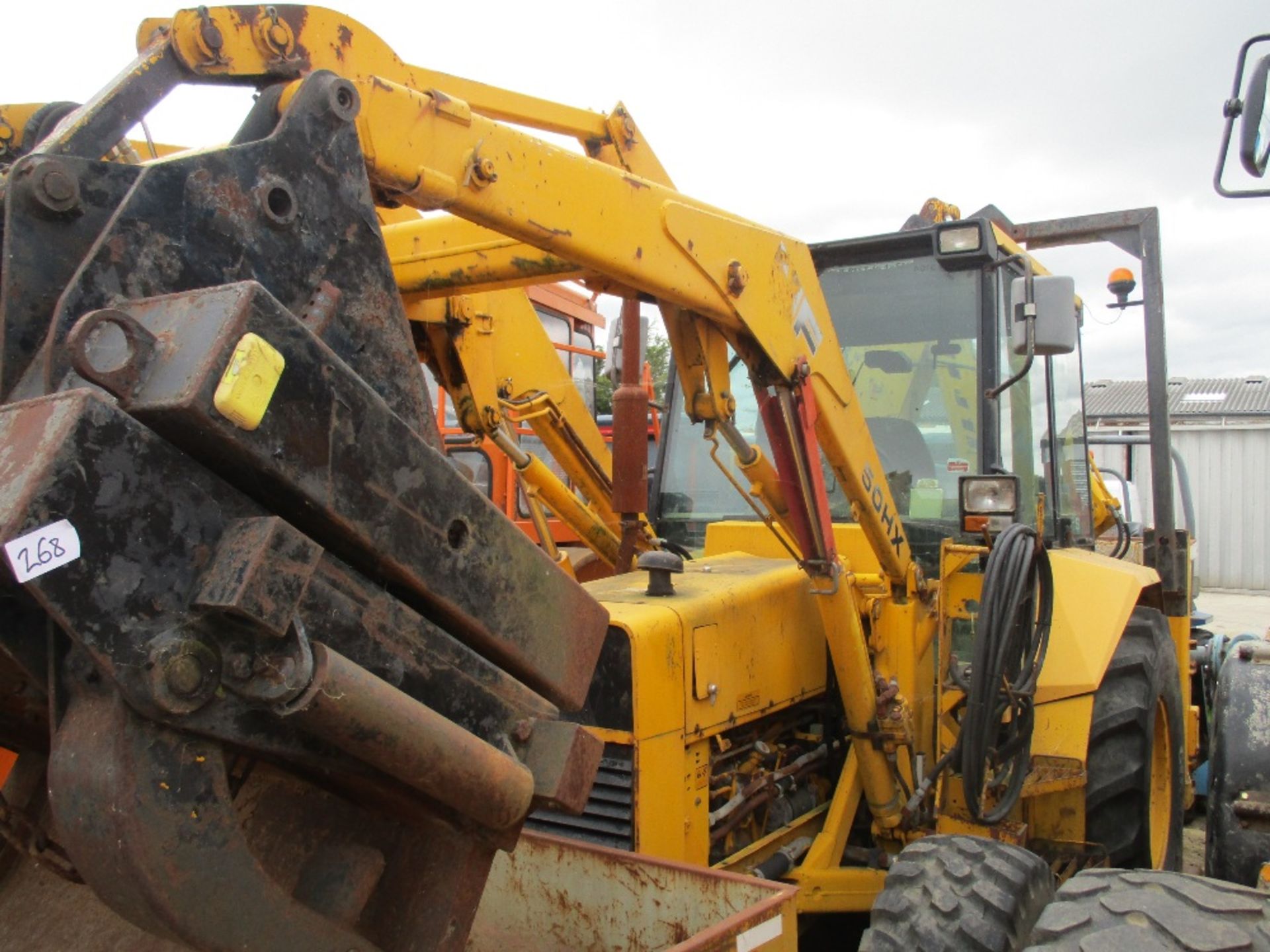 MASSEY FURGUSON 58HX BACKHOE LOADER - Image 4 of 10