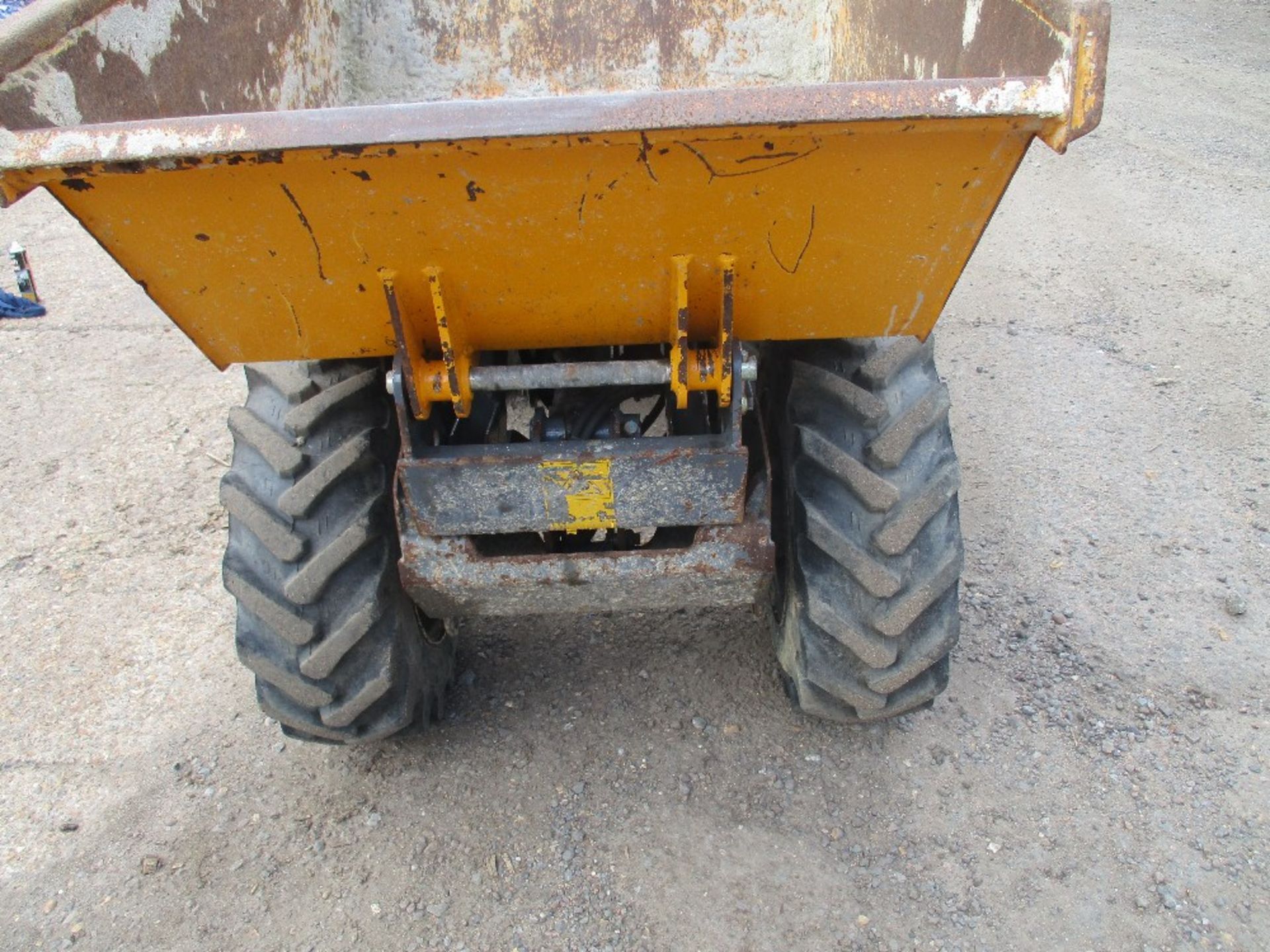 TEREX HD1000 HIGH TIP DUMPER YR2011 - Image 2 of 5