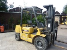 cat dp30k 3 ton diesel forklift, container spec mast