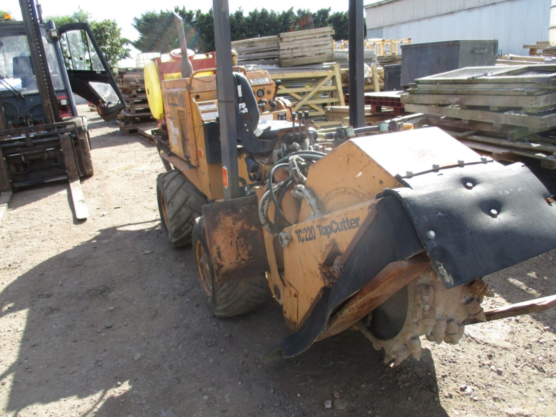 Case Topcutter TC220 toothed wheel trencher - Image 3 of 10