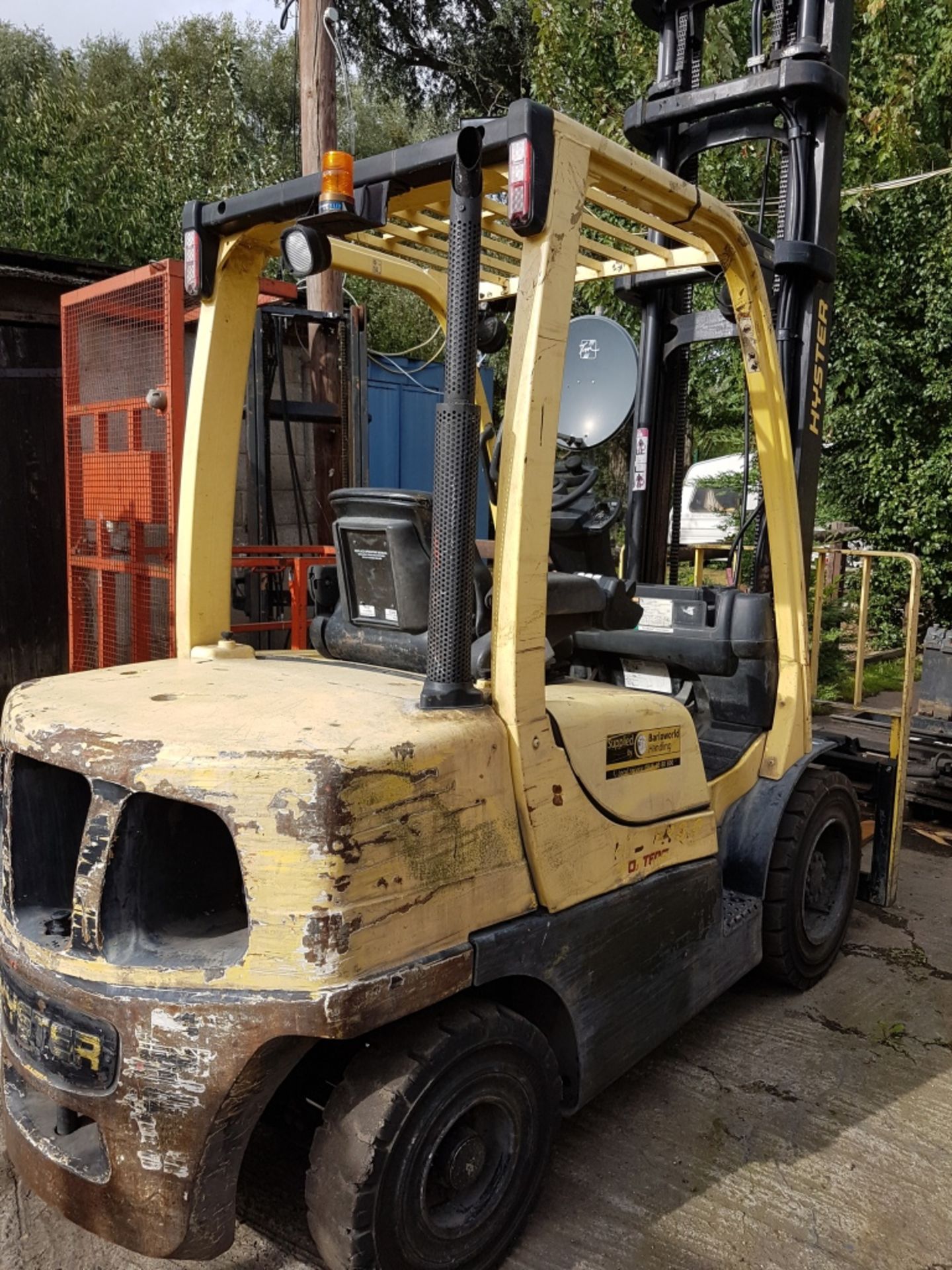 Hyster h3.0 forklift year 2006, 3 ton diesel, side shift - Image 2 of 3