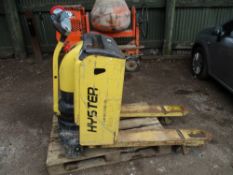 HYSTER BATTERY PALLET TRUCK