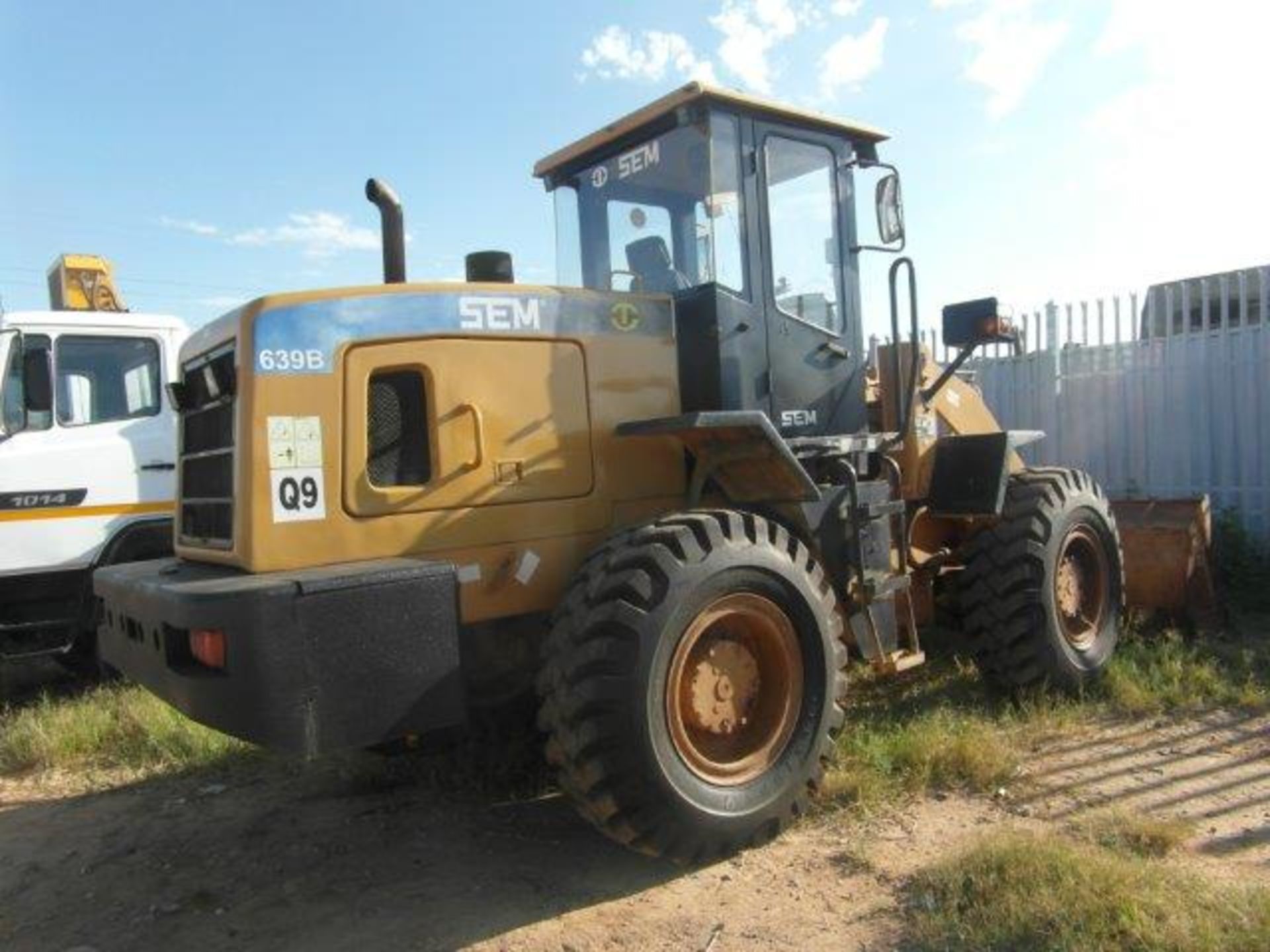 2012 CL92WJGP SEM 639B Wheel Loader (Vin No:Y1205072YH1205079)(6871 hrs ) - Image 4 of 5