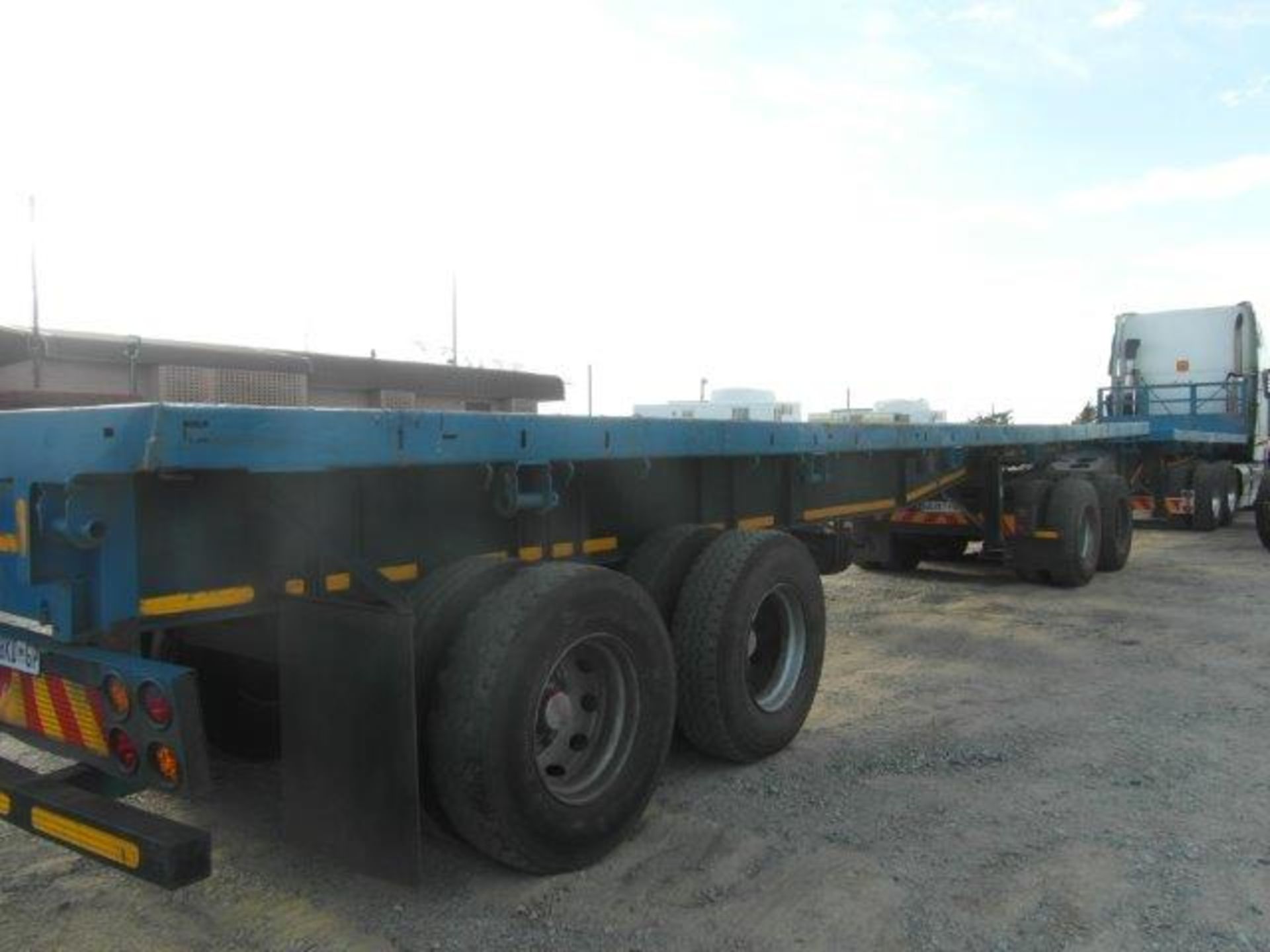 DW48KTGP / DW48KDGP Henred Fruehauf Superlink Flat Deck Trailer (Vin No: SST96A038 / SST96A039 ) - Image 3 of 6