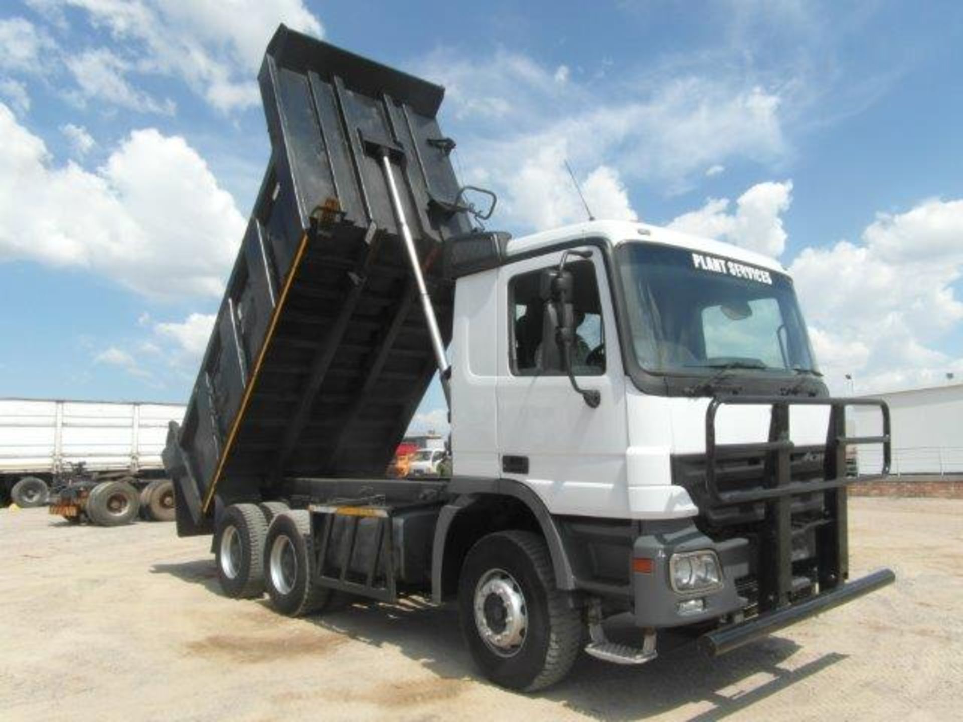 2007 DBW756L Mercedes-Benz Actros 3331 12m³ Tipper (Vin No: WDB9321616L144528 )(361869 kms )