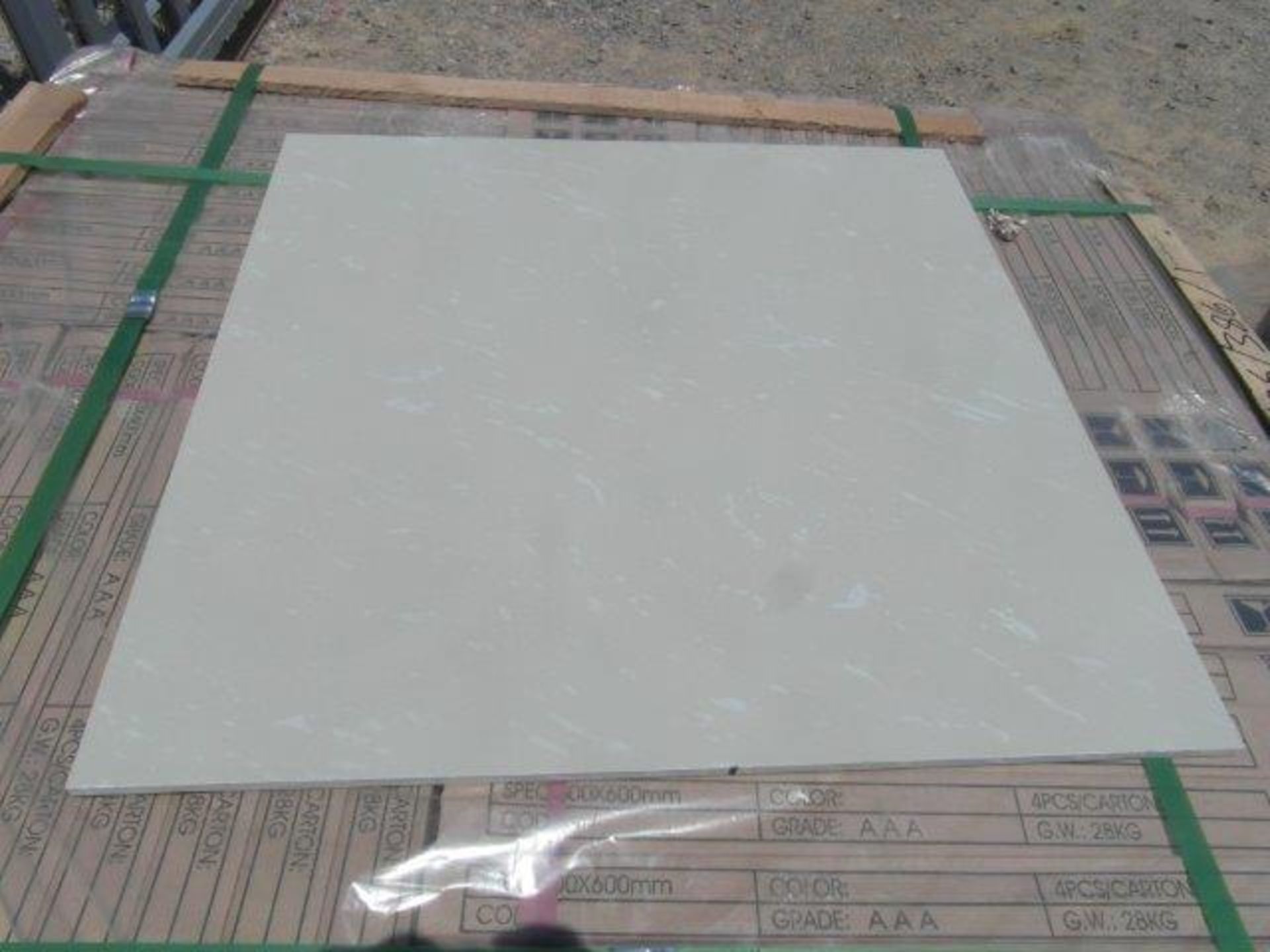 Pallet of Polished Tile 600x600 Model 6065 (40 Boxes Per Pallet)