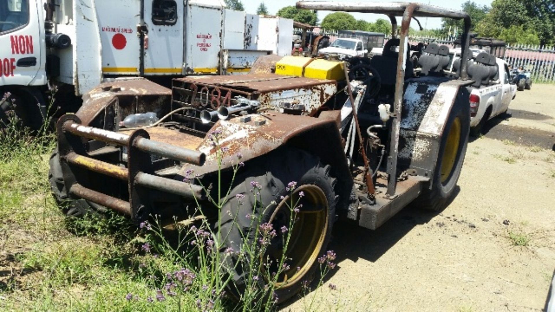 FLAMEPROOF TRACTOR (T13) - NO KEYS - NO PAPERS - Image 2 of 6