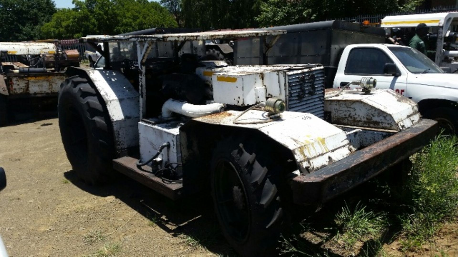 FLAMEPROOF TRACTOR (T8) - NO KEYS - NO PAPERS