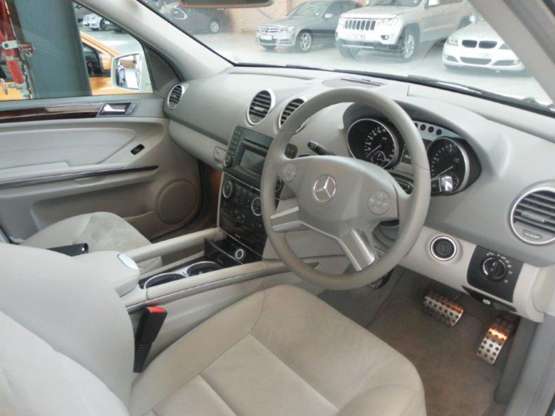 2011 MADOSINFS Mercedes-Benz ML350 CDI 4Matic (Vin No: WDC1641222A656827 )(50023 kms) Suggested - Image 5 of 5
