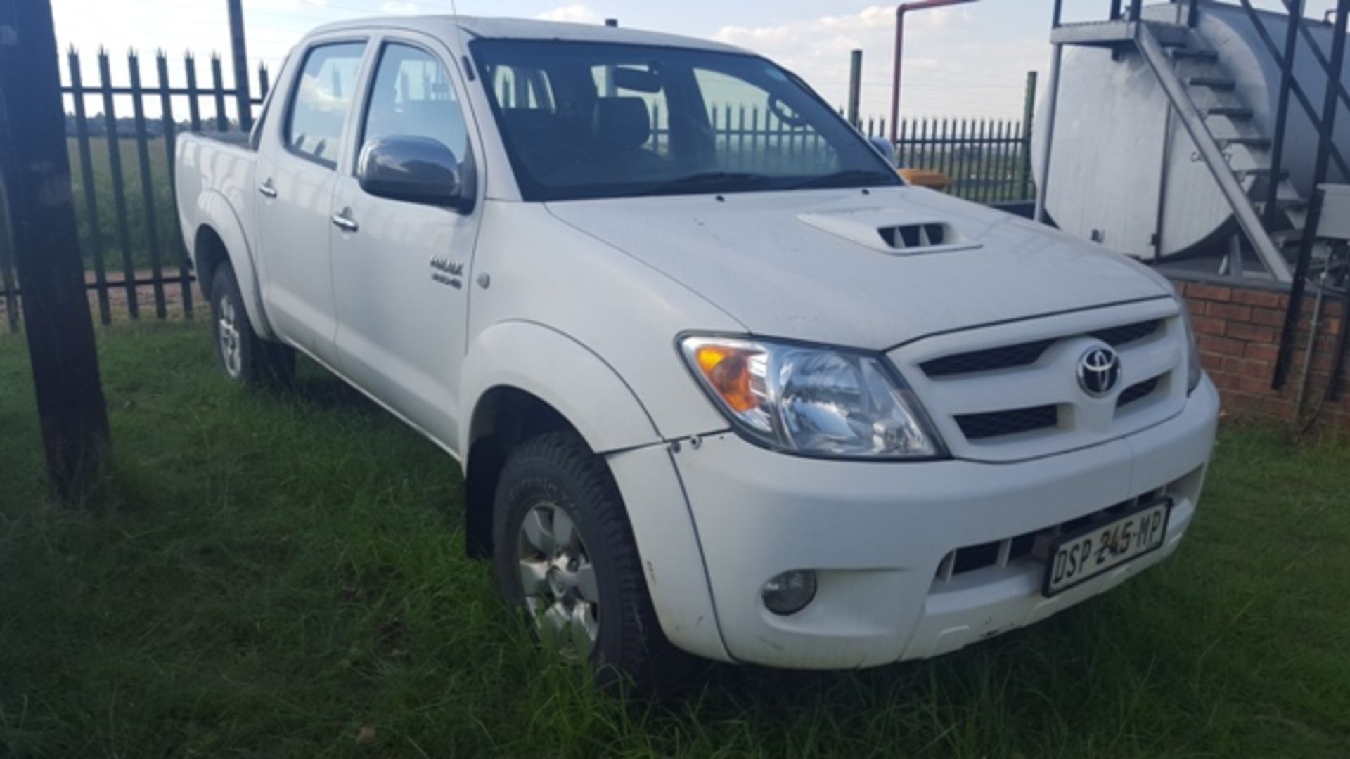 2007 TOYOTA HILUX 3.0 D4-D RAIDER 4X4 P/U D/C - RUNNER (SHANDUKA CENTRAL OFFICES, WITBANK)