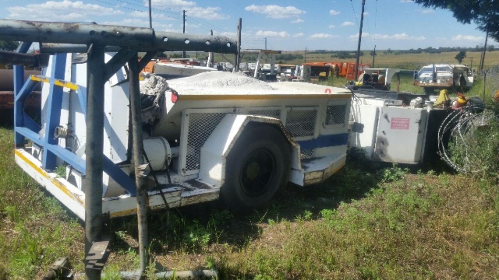 BIRD ARTICULATED STONE DUSTER MACHINE -SERIAL: CM08/001/51/011) (GLENCORE SOUTH WITBANK MINE) - Image 5 of 5