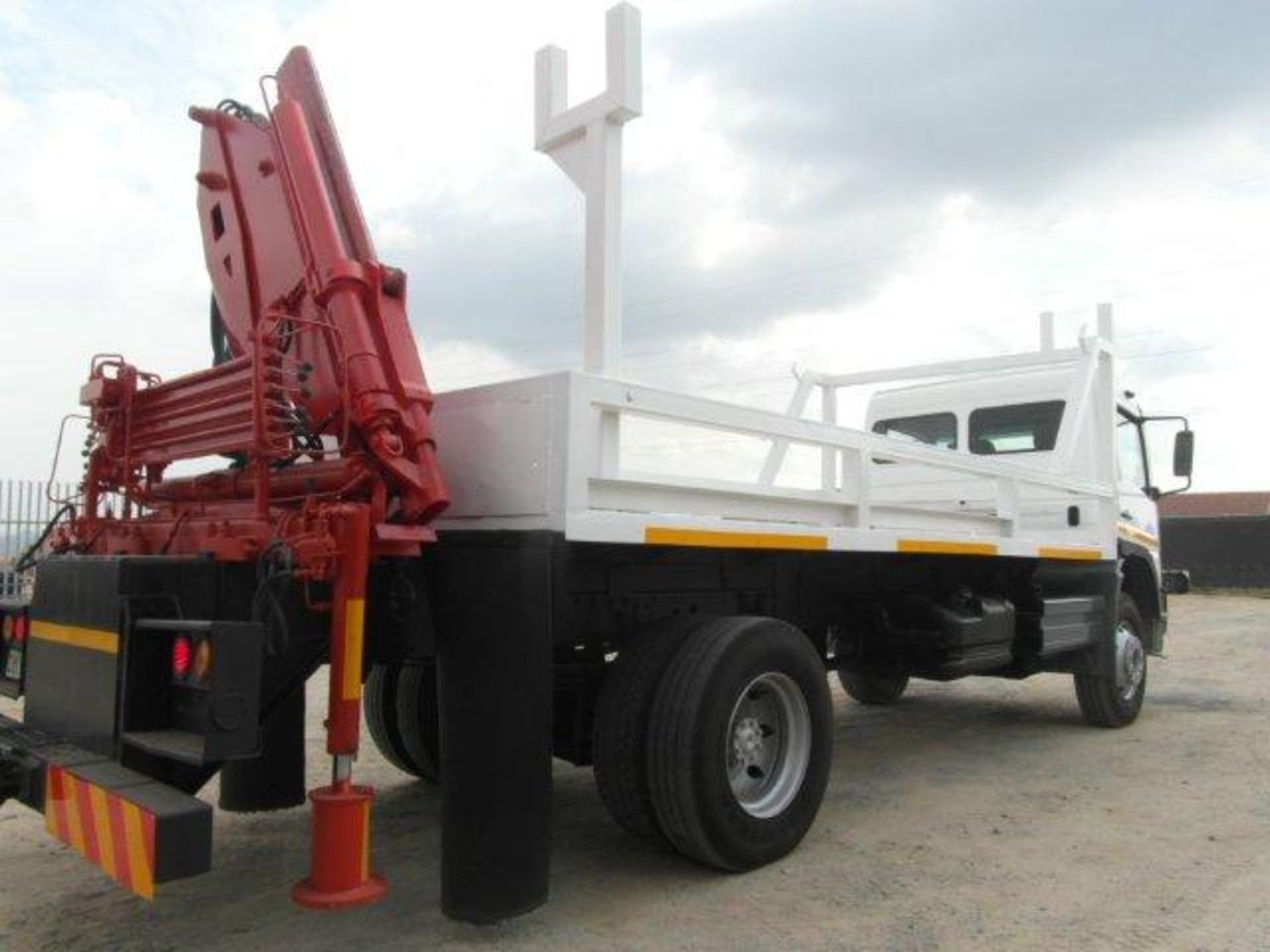 2004 CYK965MP Mercedes-Benz Atego 1517A 4 x 4 With Hydraulic Crane (Vin No: 9703732K841015 )(Kms - Image 3 of 4
