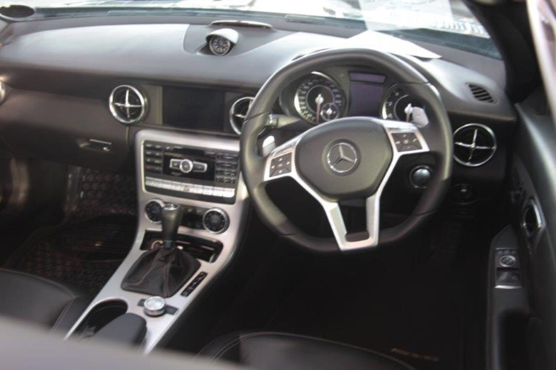 2013 CN91KTGP Mercedes-Benz Slk55 Amg V8 Auto (Vin No: WDD1724752F054895 )(15859 kms) - Image 2 of 5