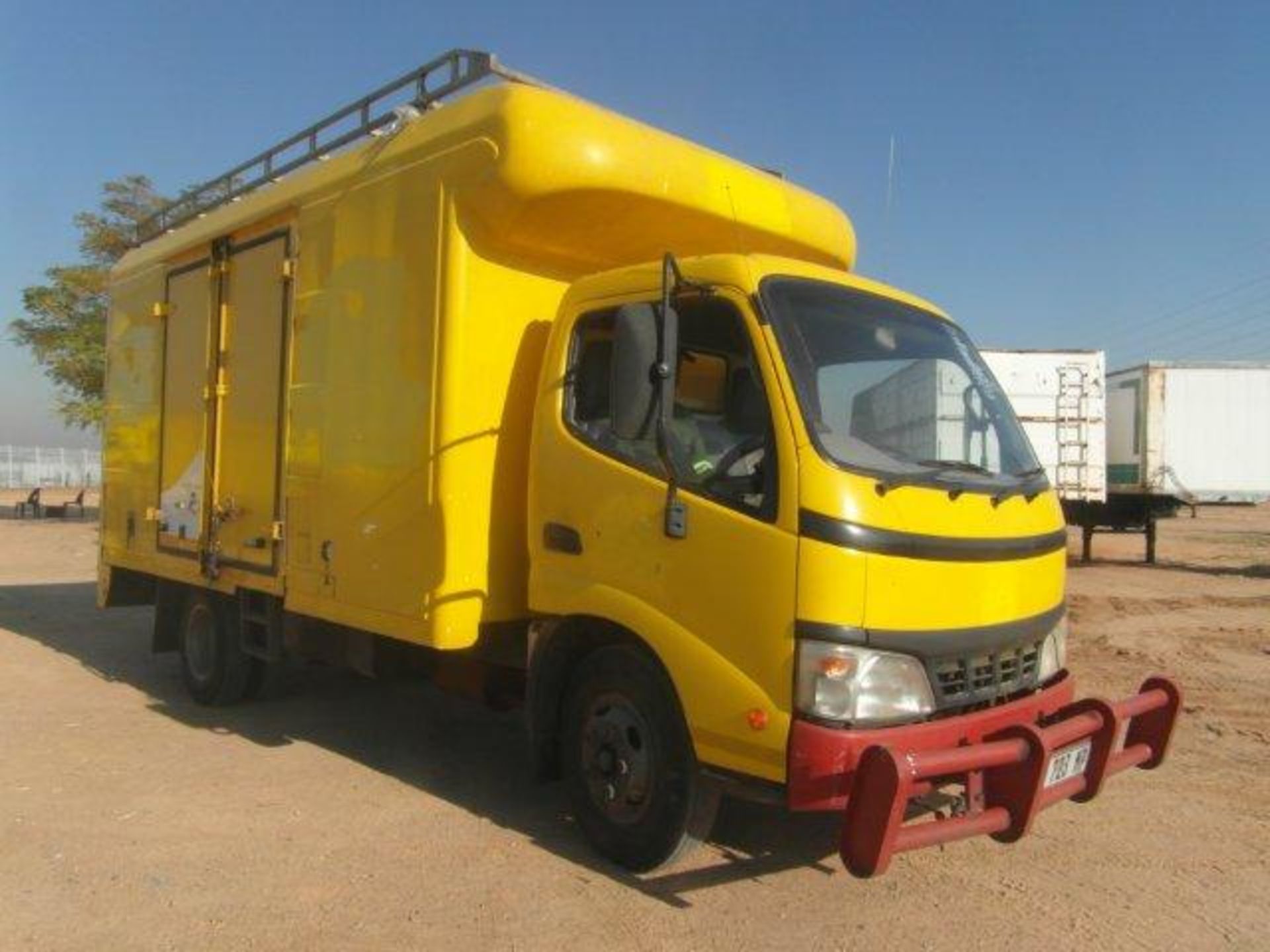 2005 HJL723MP Toyota Dyna 6-105 Volume Body (Vin No: JHFCF437205000389 )(485670 kms )