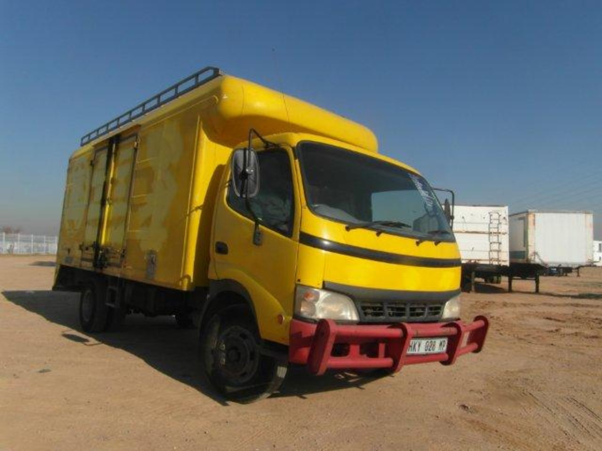 2004 HKY028MP Toyota Dyna Volume Body (Vin No: JHFYE207004000236 )(465739 kms )