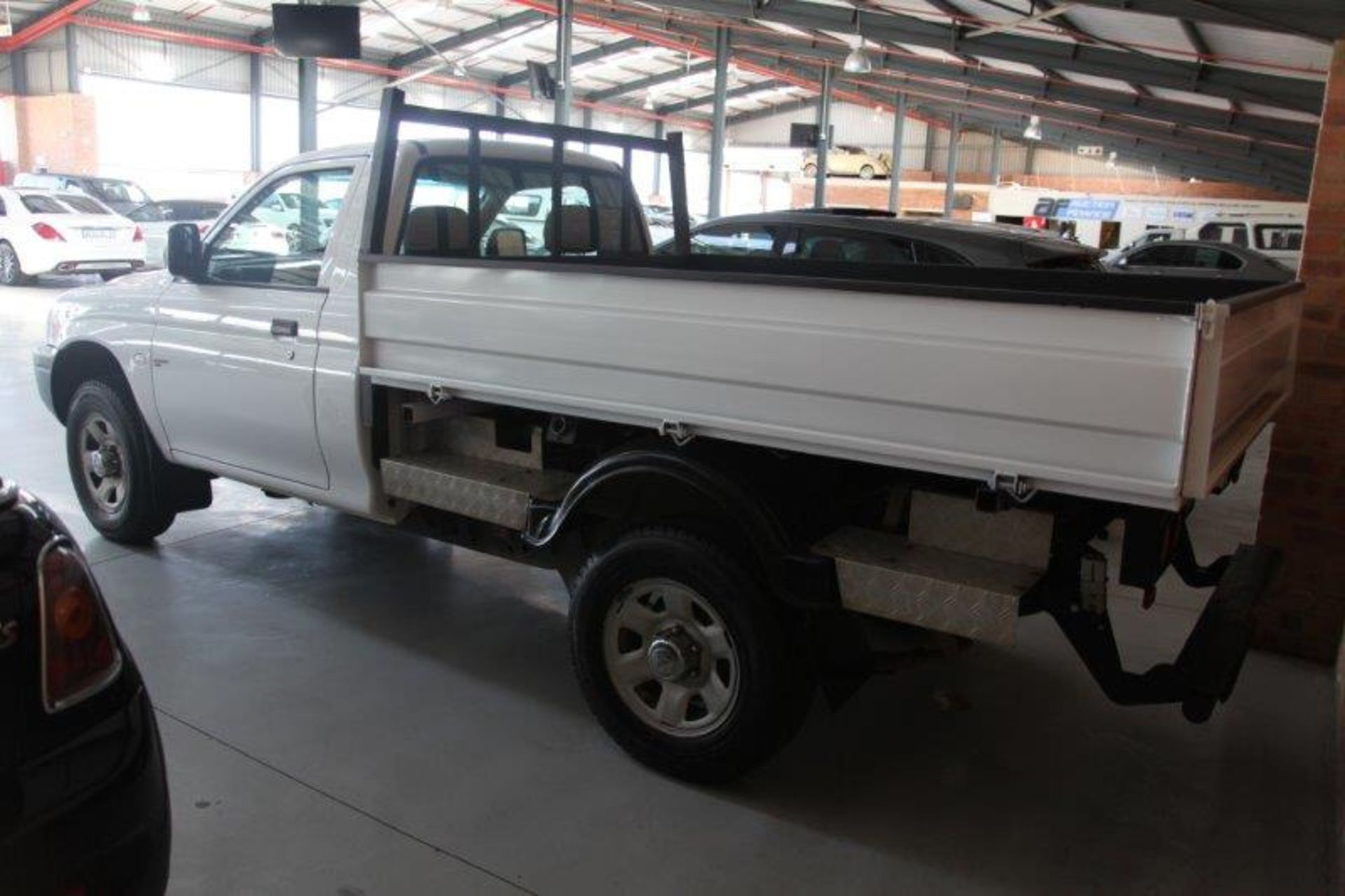 2006 VFM554GP Mitsubishi Colt 2400i Trailbuster Lwb 4x4 Dropside (Vin No: ABJK75ENR6E062302 )(180364 - Image 4 of 4