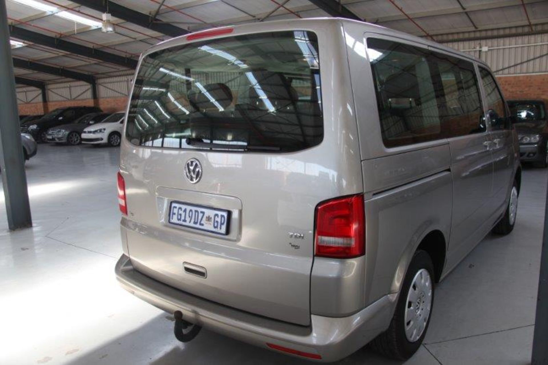 2013 FG19DZGP VW Kombi T5 2.0 Tdi 75w Trendline (Vin No: WV2ZZZ7HZEH020240 )(58762 kms) - Image 4 of 7