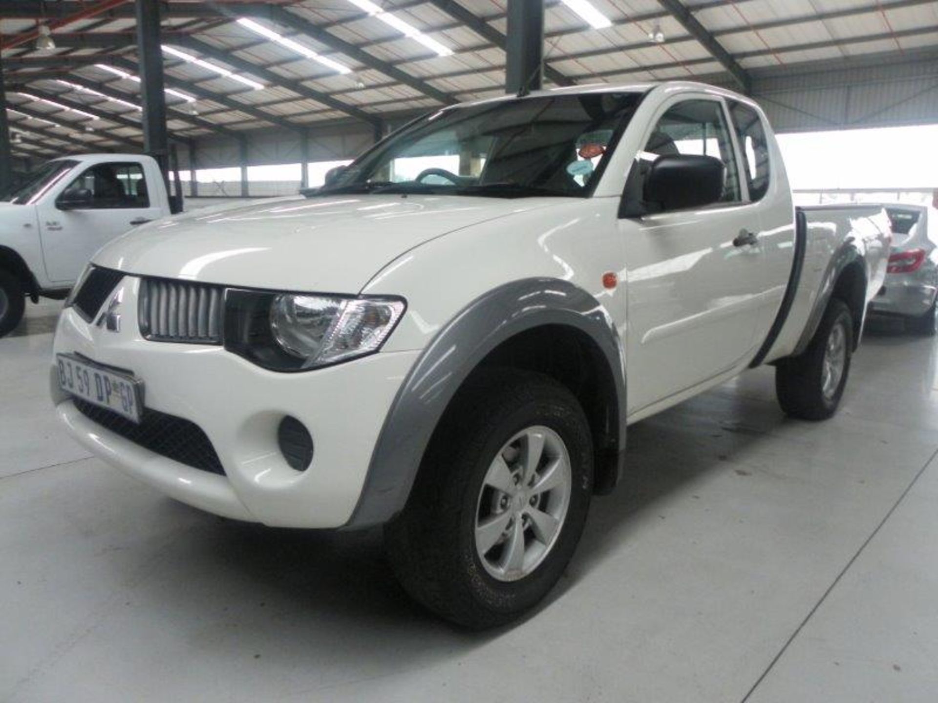 2011 BJ59DPGP Mitsubishi Triton 2.5 Td Supercab 4x2 (Vin No: ABJKA4CNRB002189 )(176478 kms) - Image 5 of 5