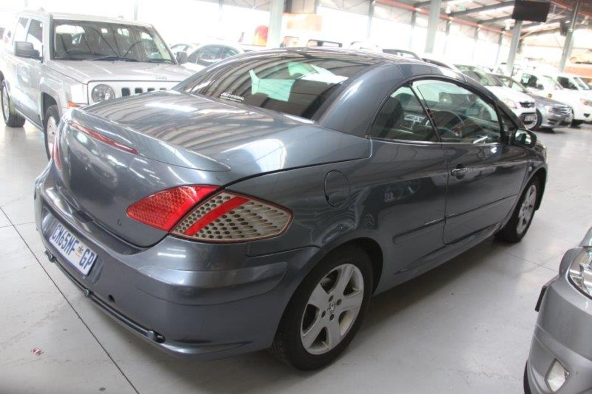 2004 CM65MFGP Peugeot 307 Convertible (Vin No: VF33BRFNC83601966 )(Roof not working) (172605 kms) - Image 2 of 4