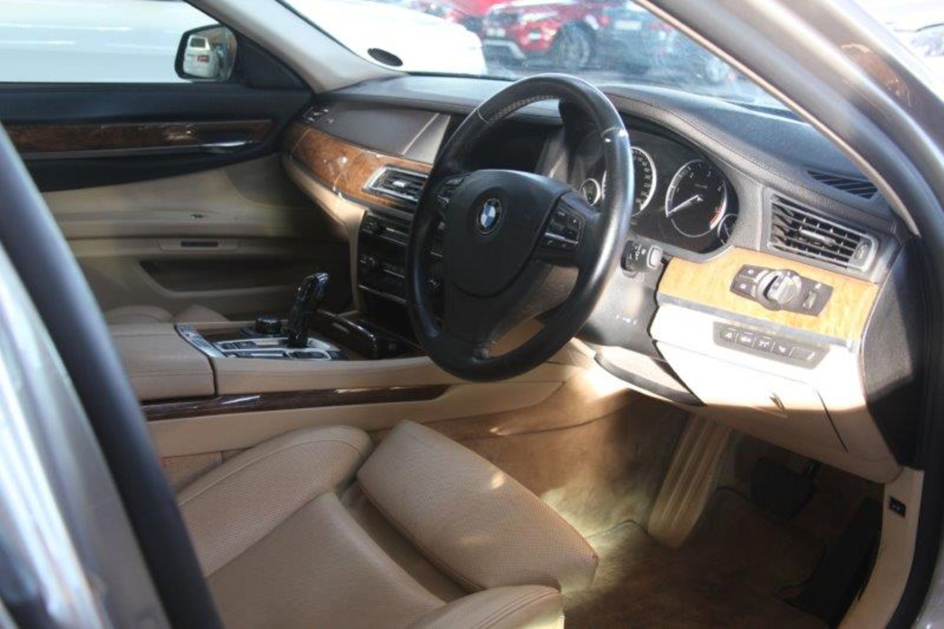 2011 BJ73HMGP BMW 730d Auto (Vin No: WBAKM22090C552601 )(125358 kms) - Image 2 of 6