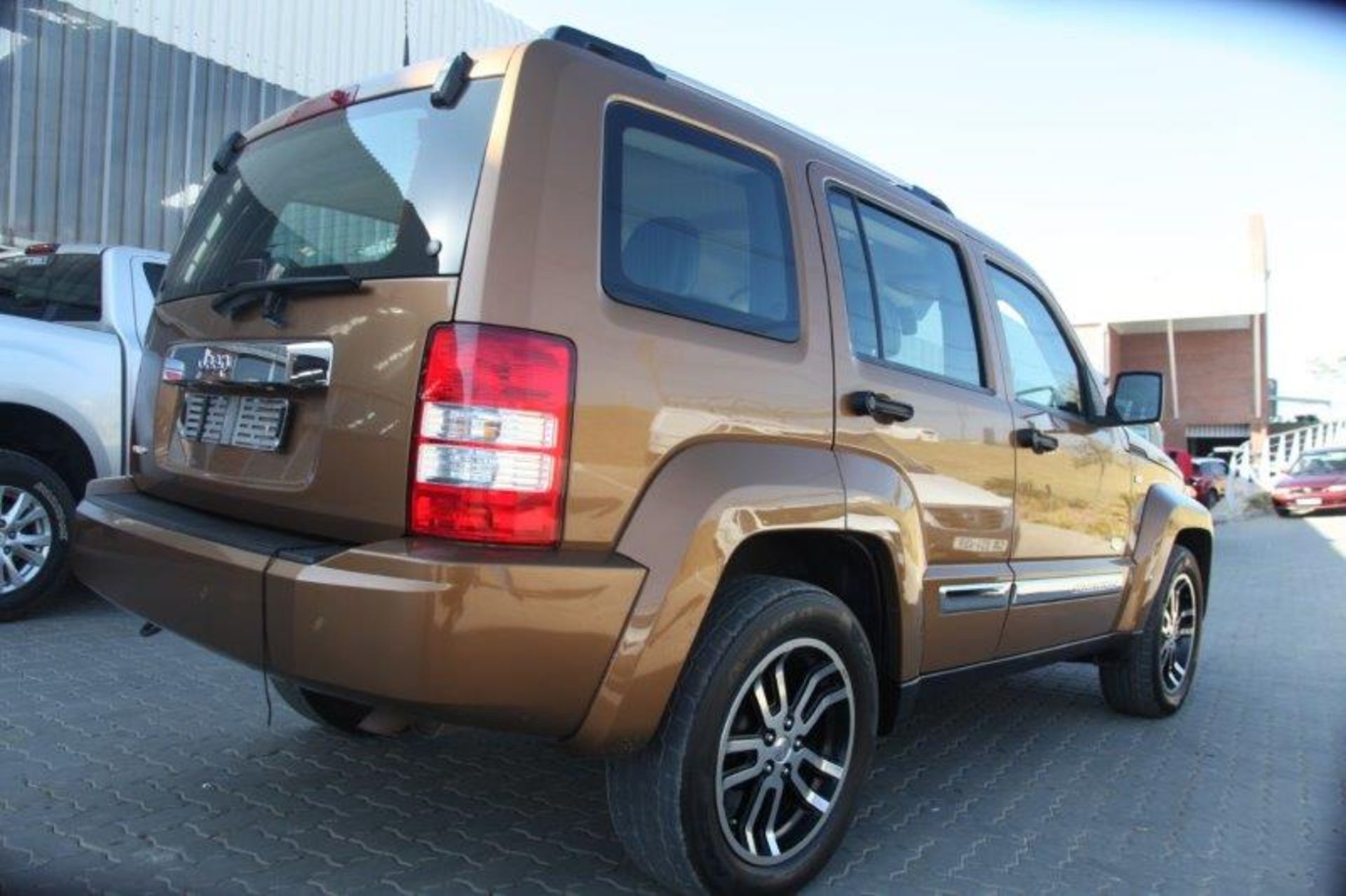 2011 Jeep Cherokee 3.7 L V6 4X4 Auto (Vin No: 1J4P45GK8BW559264 )(160460 kms) - Image 3 of 6