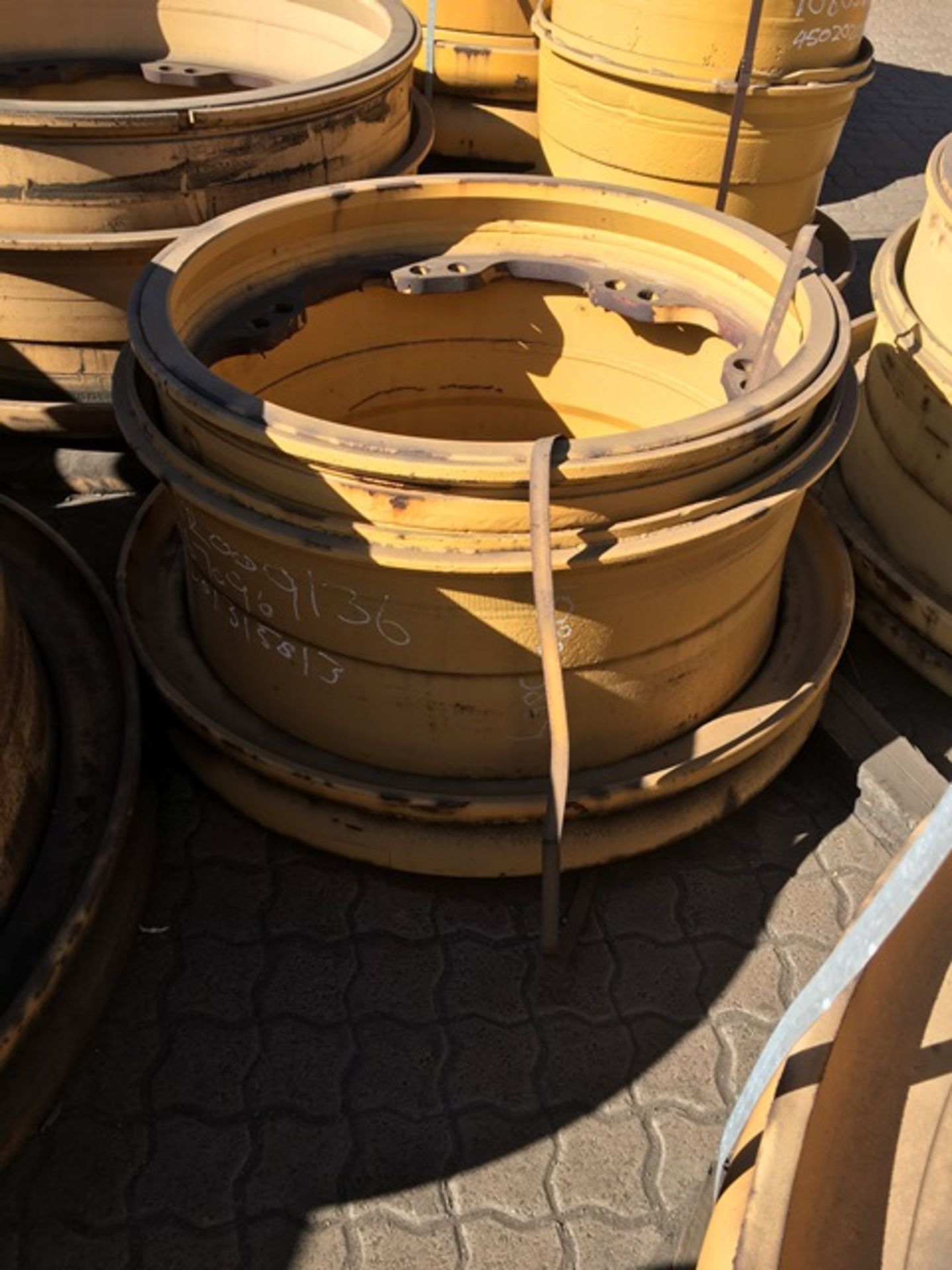 LOT CAT BASE WHEEL RIMS (LOCATED IN MIDDELBURG, MPUMALANGA) - Image 2 of 2