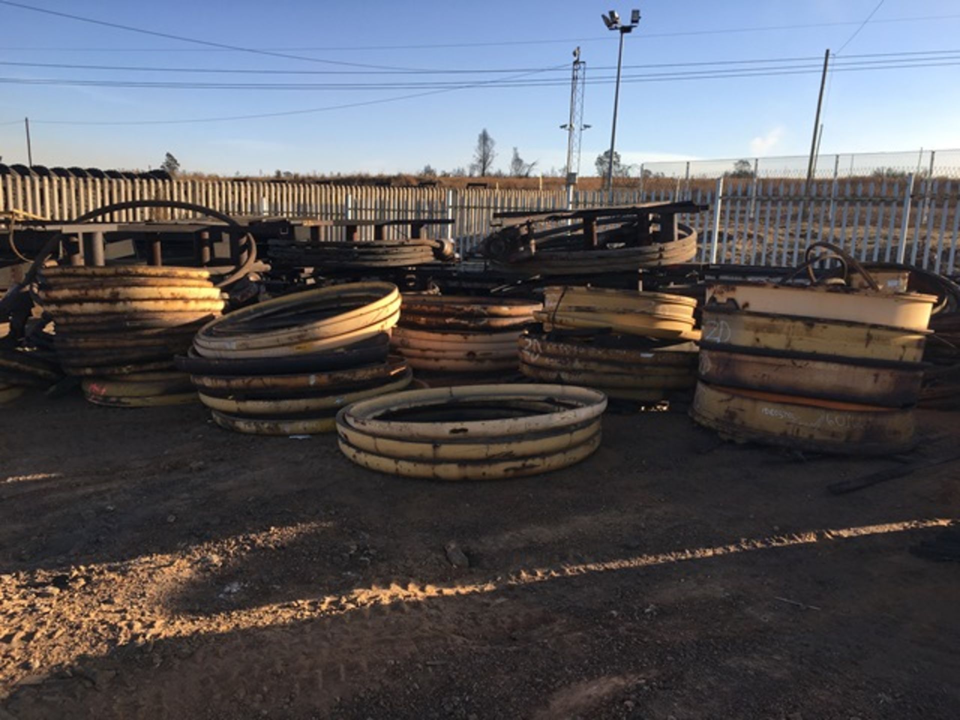 LOT ASSORTED TYRE RIMS (LOCATED IN MIDDELBURG, MPUMALANGA)