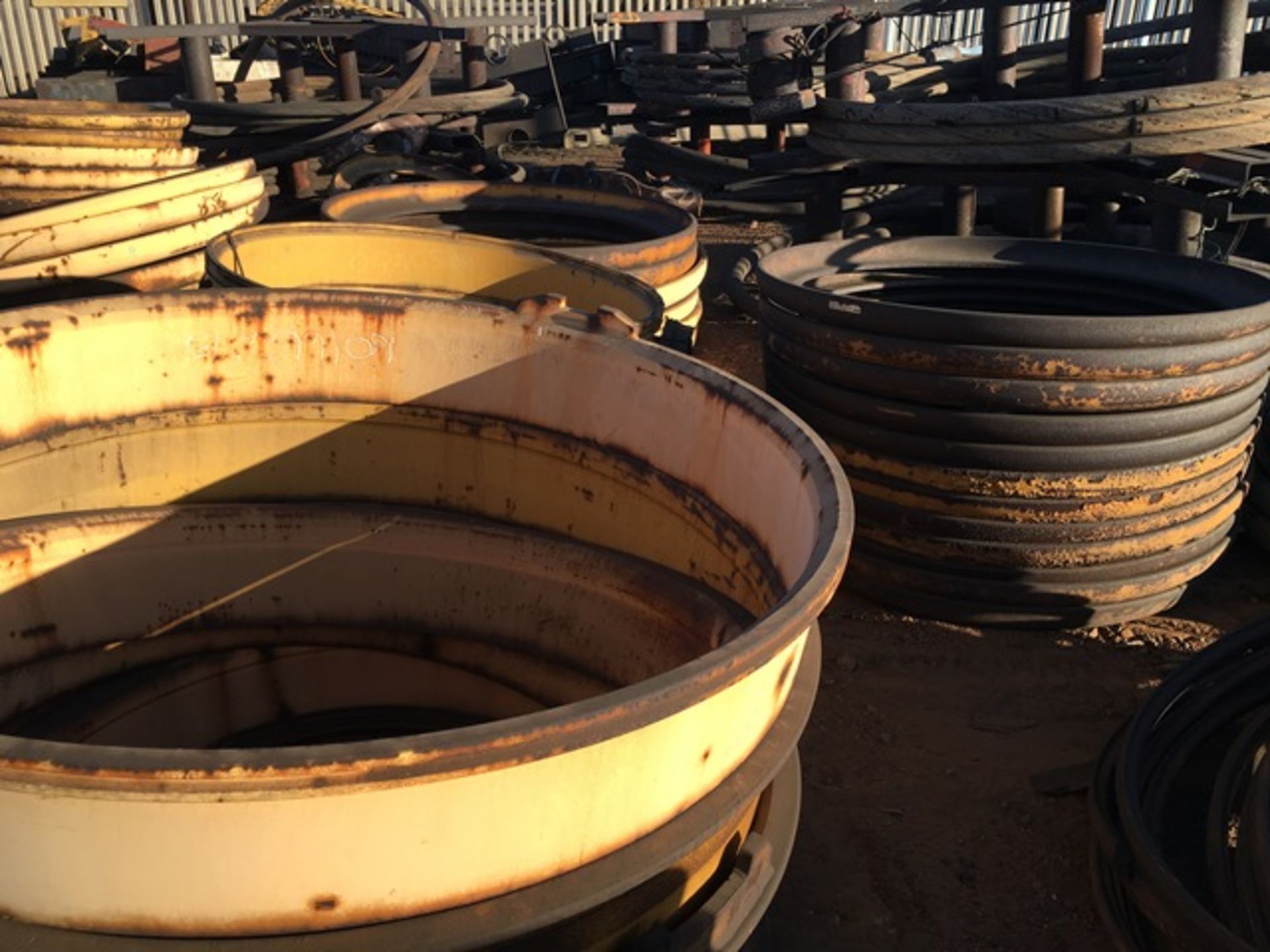 LOT ASSORTED TYRE RIMS (LOCATED IN MIDDELBURG, MPUMALANGA) - Image 4 of 4