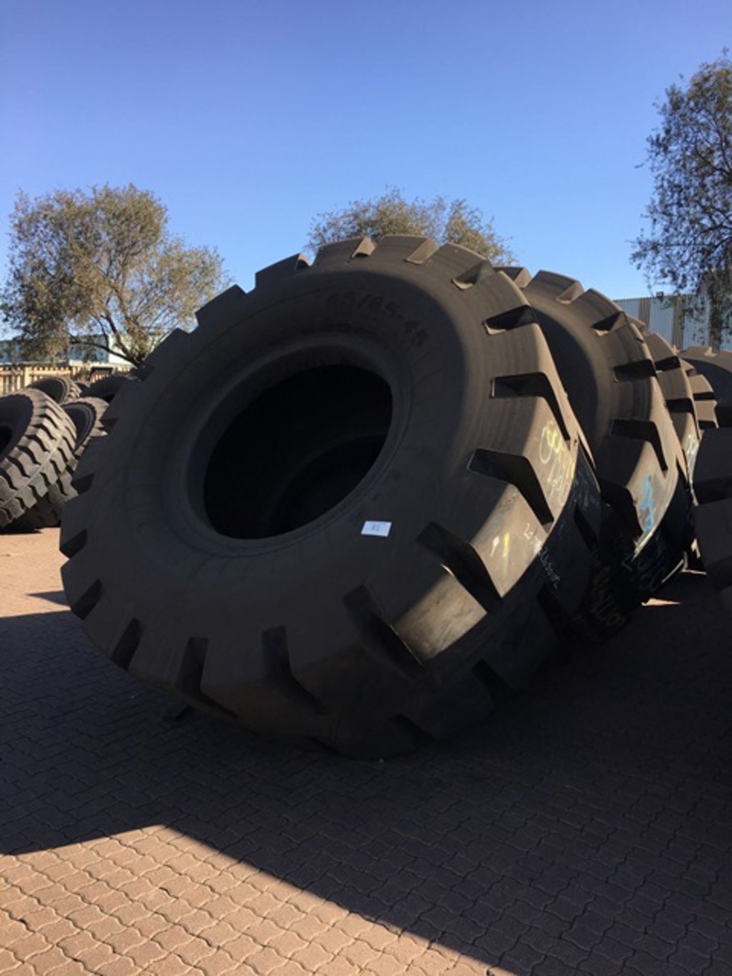 6 X HEAVY DUTY TYRES (45/65/45) TO BE SOLD AS ONE LOT (LOCATED IN MIDDELBURG, MPUMALANGA)